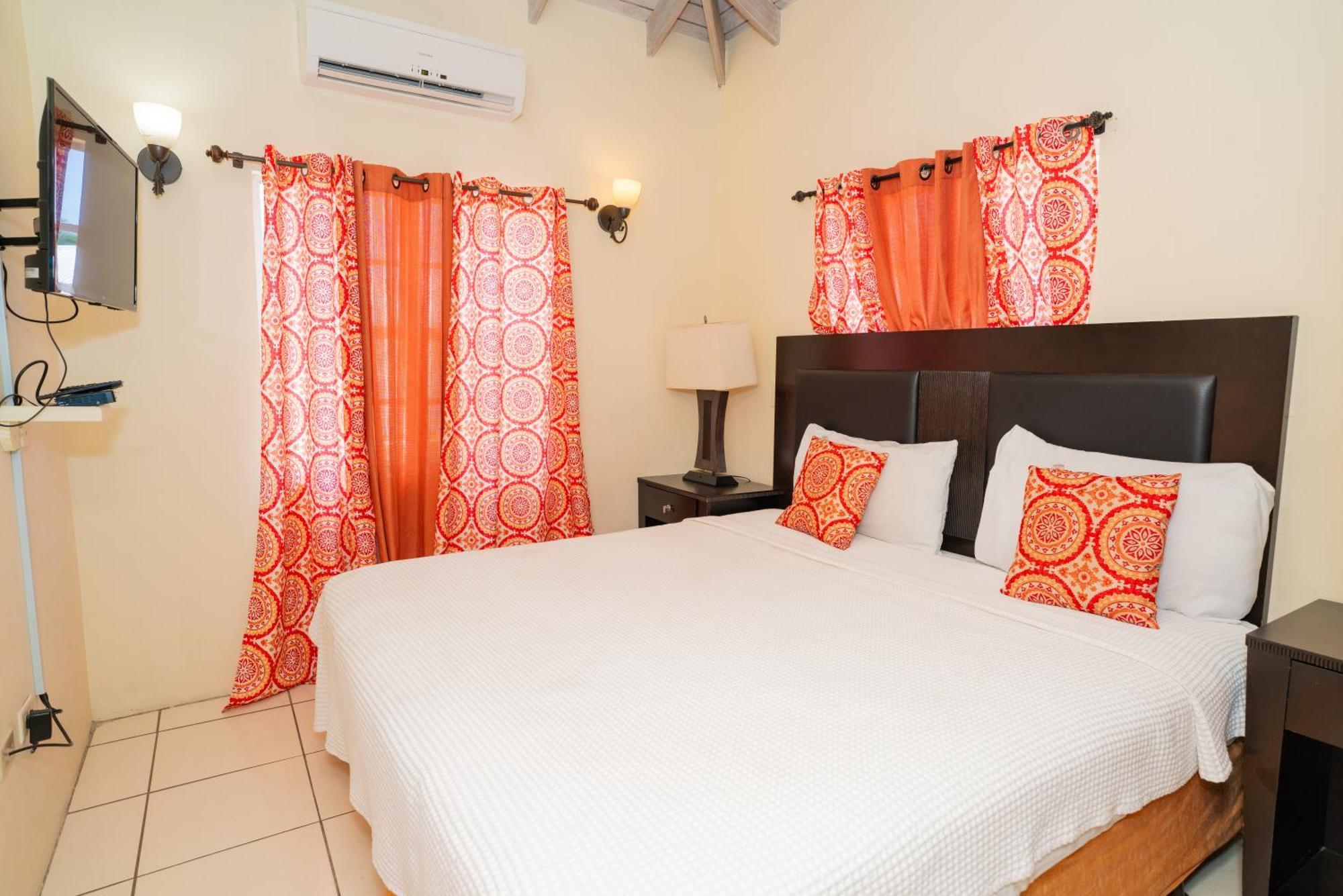 Connie'S Comfort Suites St. John's Zewnętrze zdjęcie